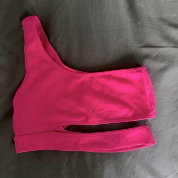 Pink going out top! - Picture 1 of 1